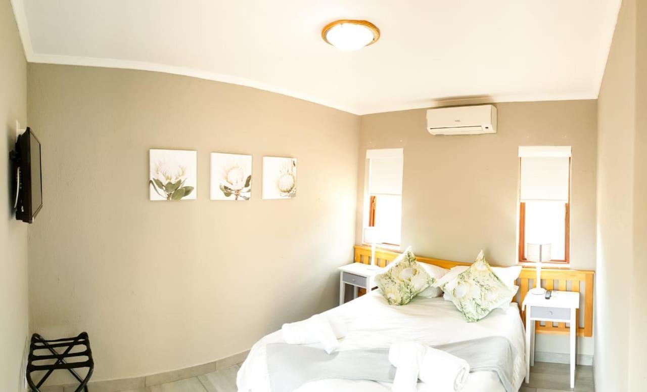 Thyme Inn On Greenway White River Εξωτερικό φωτογραφία